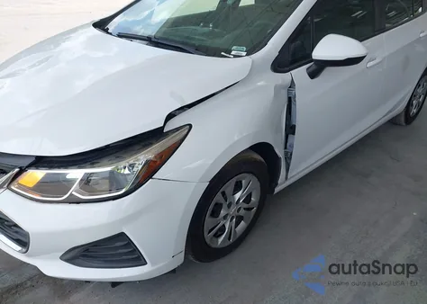 2019 Chevrolet Cruze Ls z USA, uszkodzony, nr VIN 1G1BC5SM7K7151417